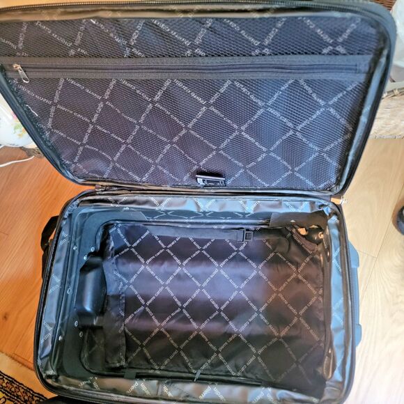 Luggage Set 3 cases MINT condition Pierre Cardin Premium Soft side Lightweight - Picture 5 of 16